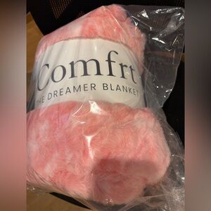 Comfrt Dreamer Blanket - Rose Quartz medium